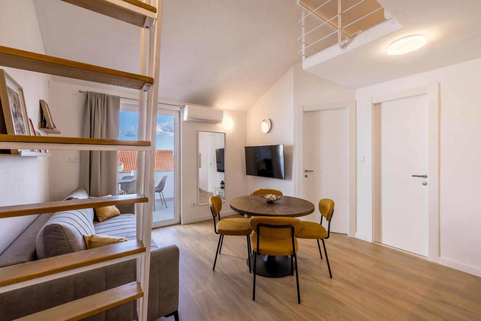 Bolotel Family & Studio Stay ภายนอก รูปภาพ